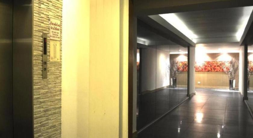 A-One Motel Bangkok Exterior photo