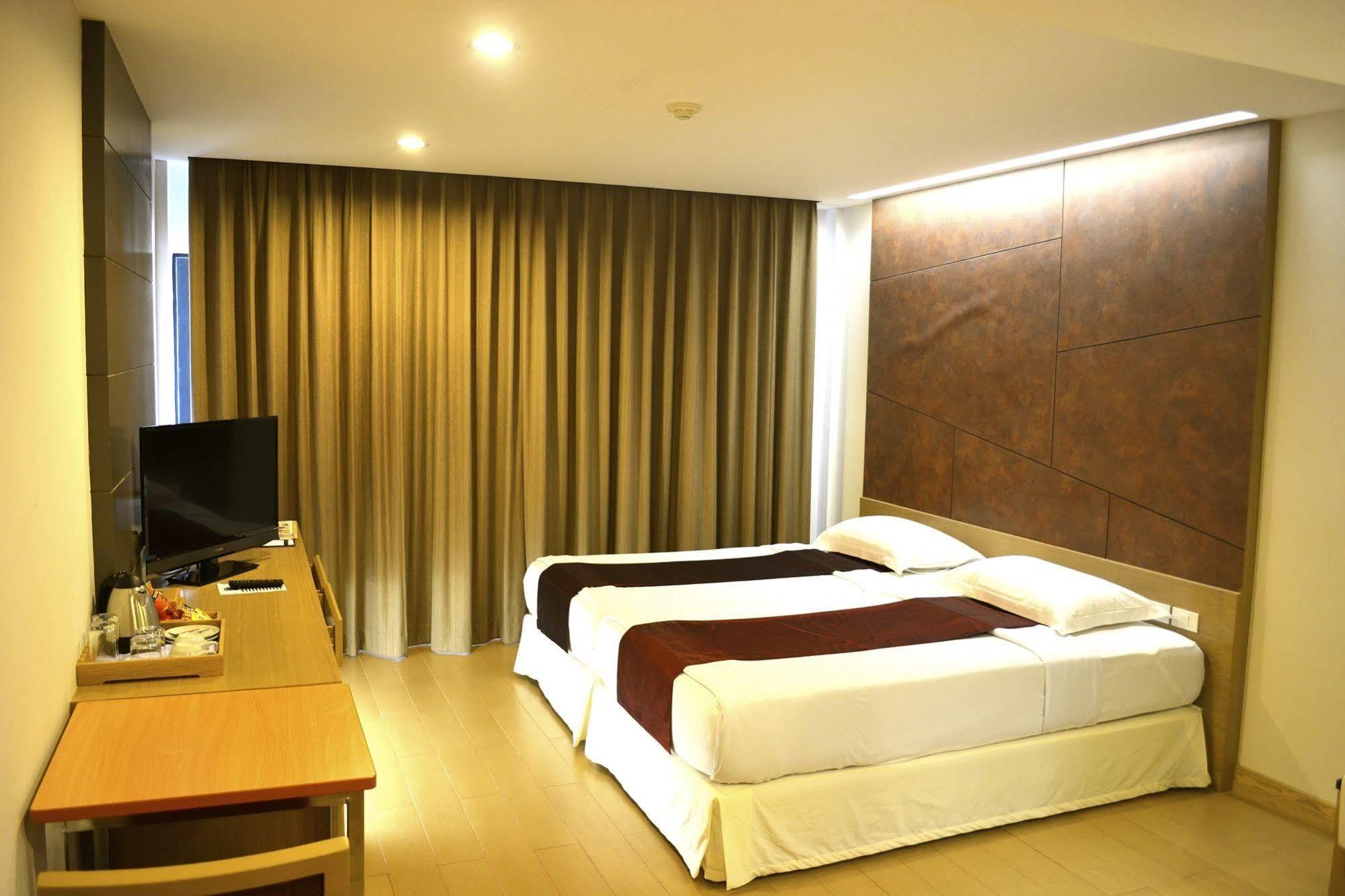 A-One Motel Bangkok Exterior photo