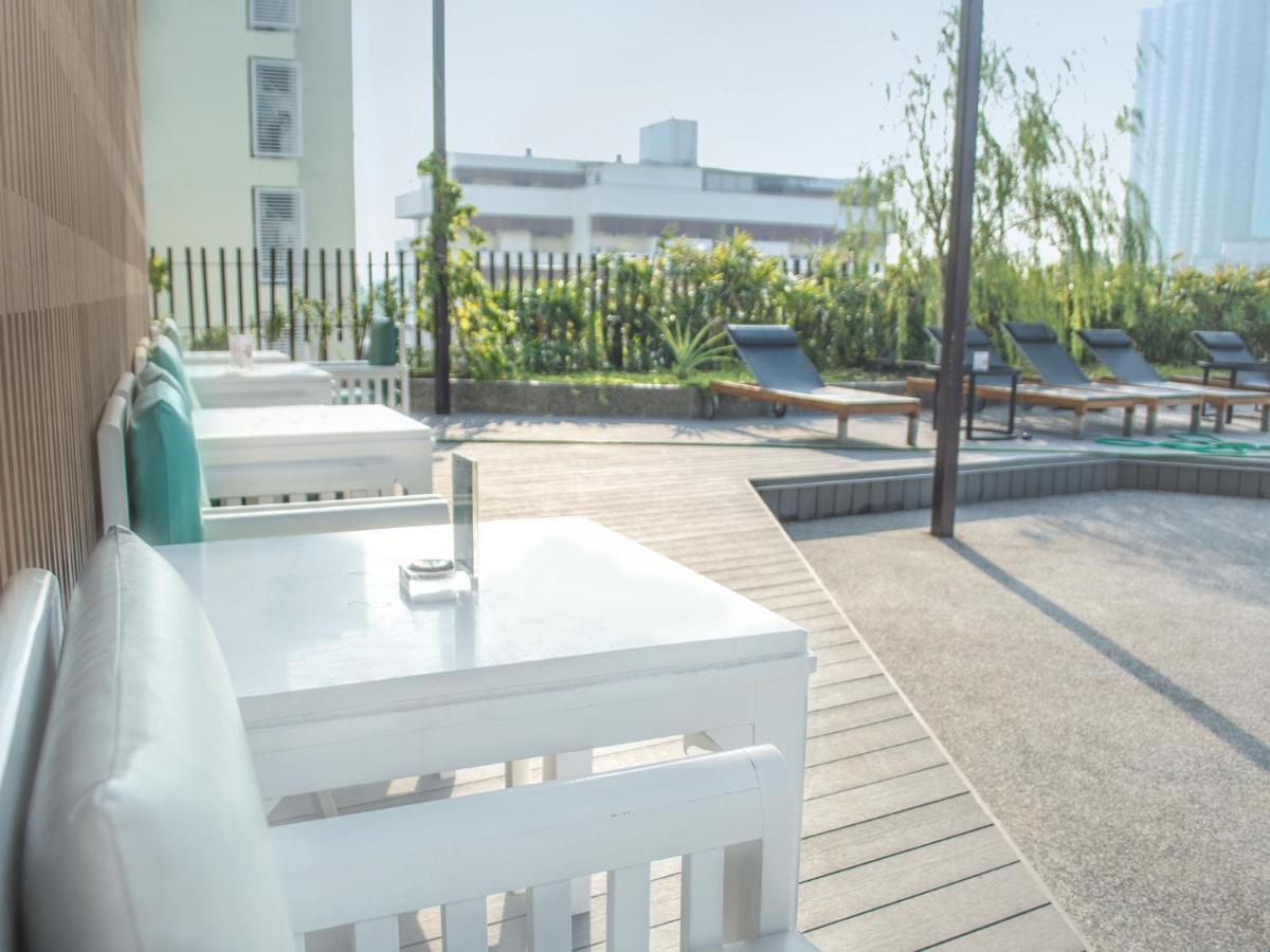A-One Motel Bangkok Exterior photo